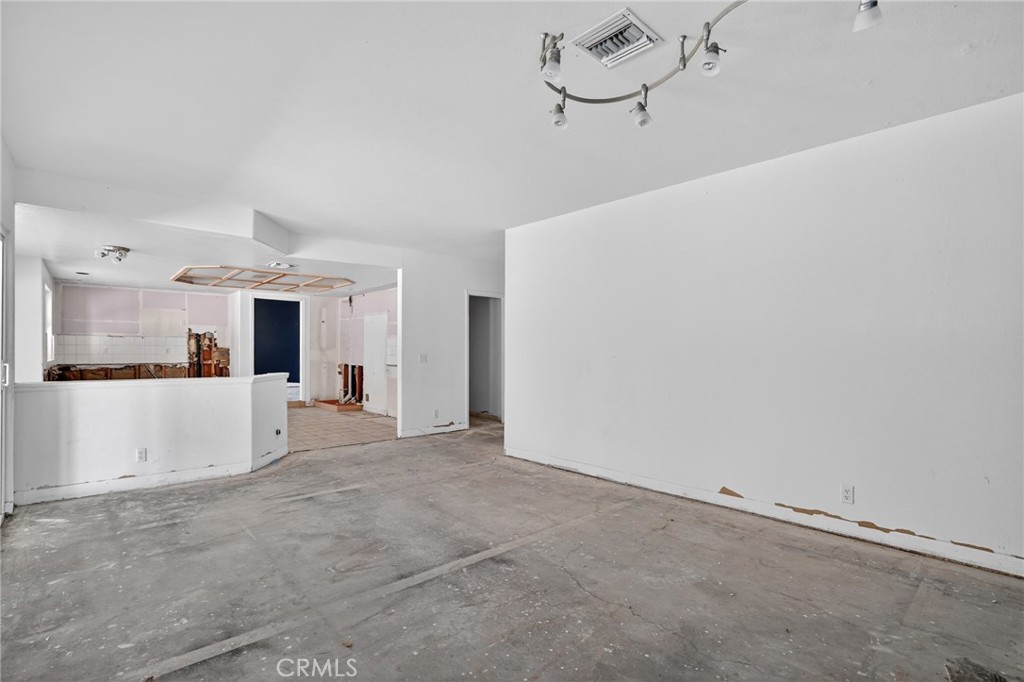 6910 Sycamore Property Photo 11