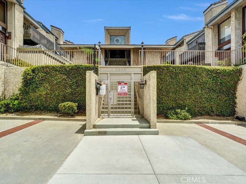 2298 Rose 302 Property Photo 1