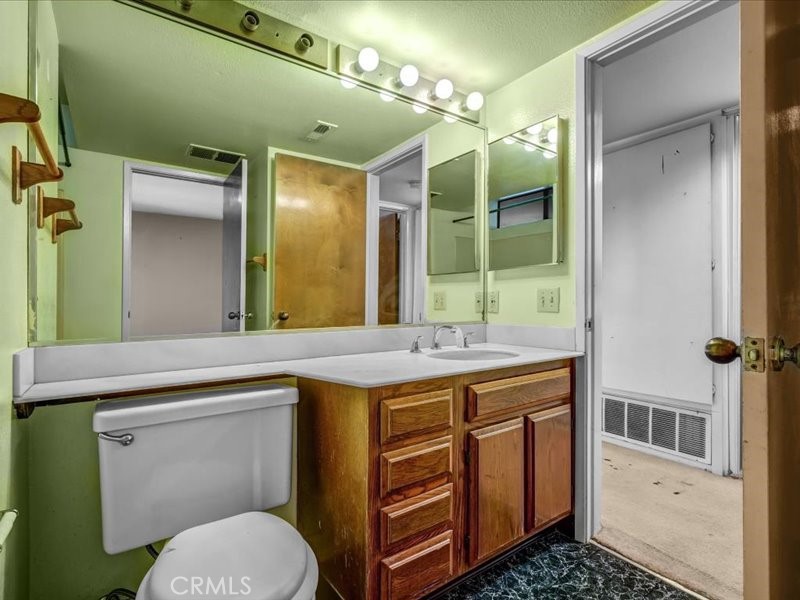 2298 Rose 302 Property Photo 17