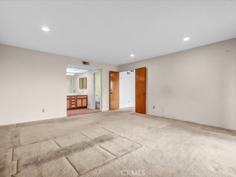 2298 Rose 302 Property Photo 22