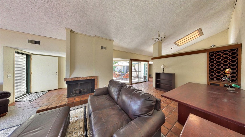 6949 Danvers Property Photo 5