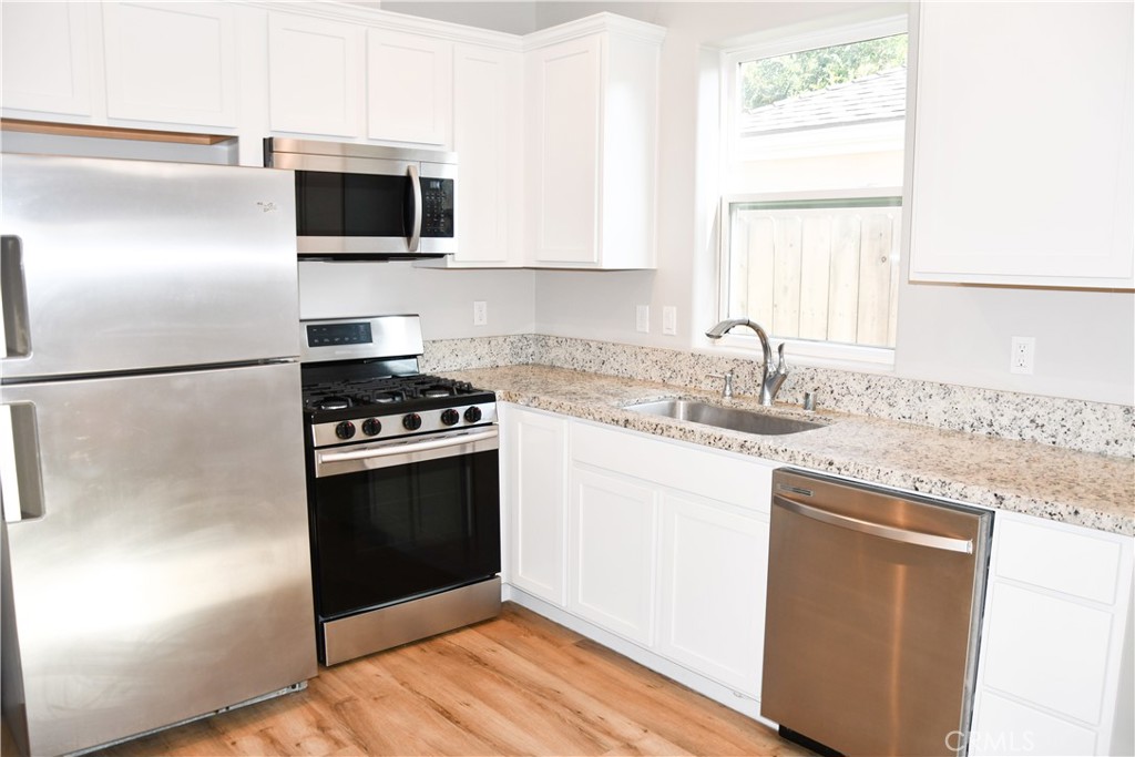 132 S Lime Property Photo 1