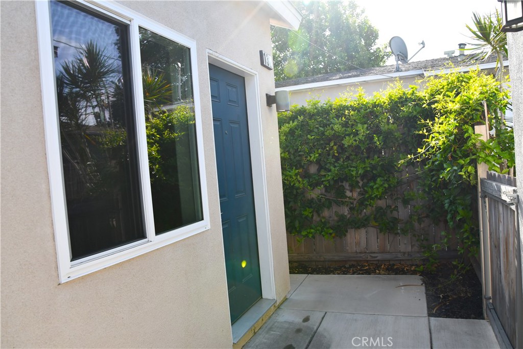 132 S Lime Property Photo 2