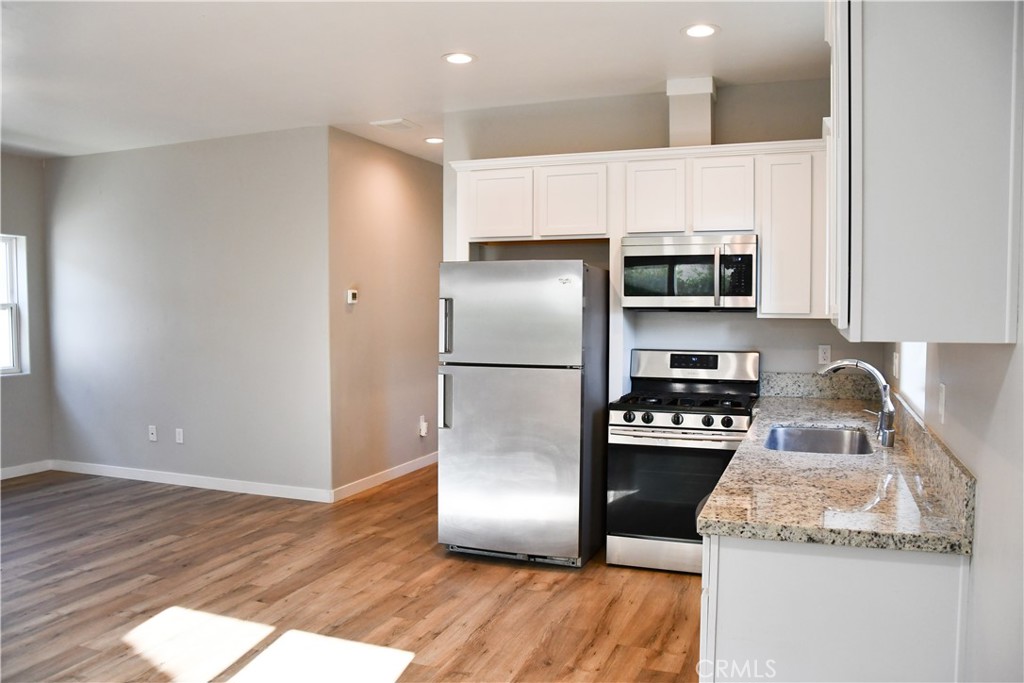 132 S Lime Property Photo 8