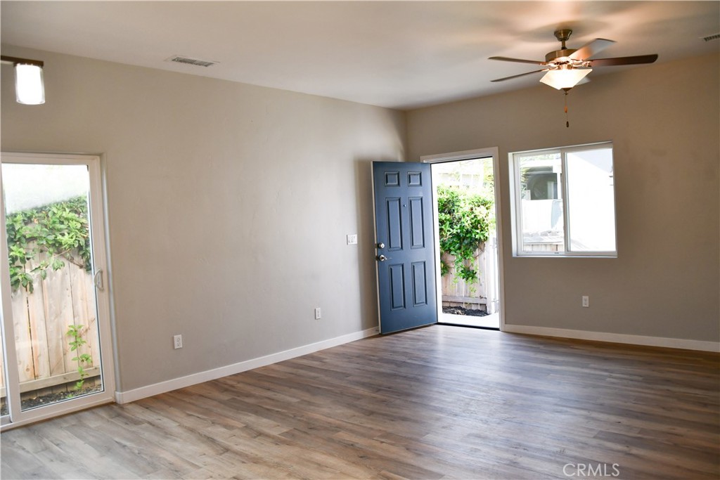 132 S Lime Property Photo 10