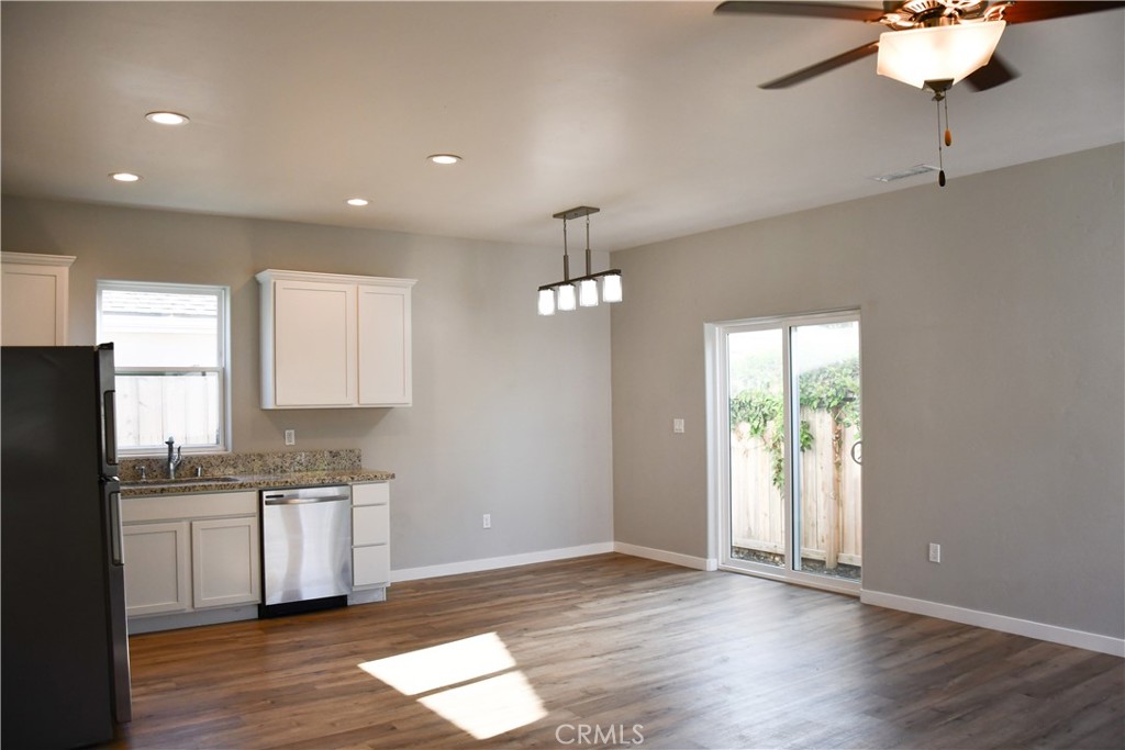132 S Lime Property Photo 12