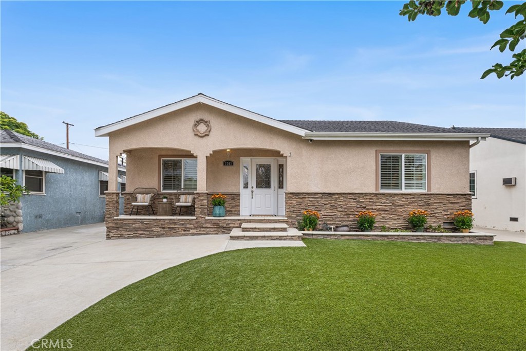 3702 Petaluma Property Photo 1