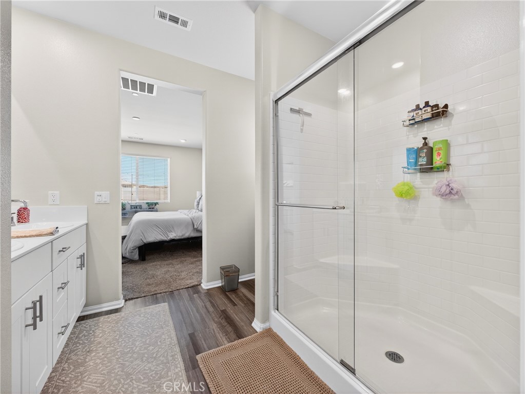 24255 Insignia Property Photo 28