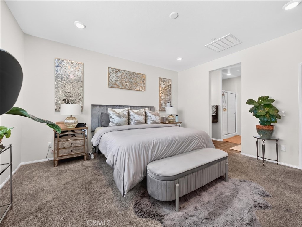 24255 Insignia Property Photo 31