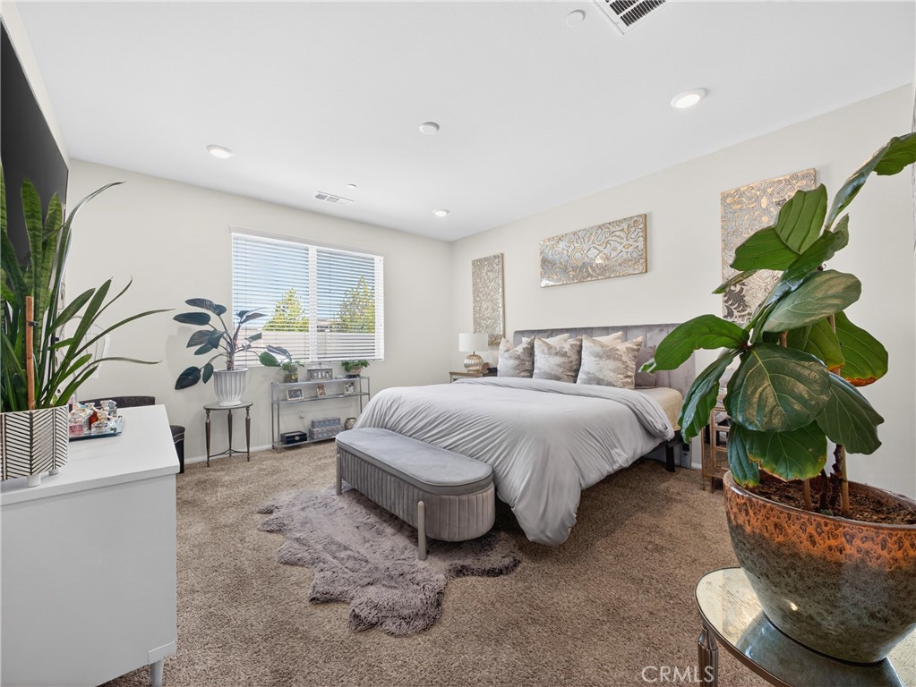 24255 Insignia Property Photo 34