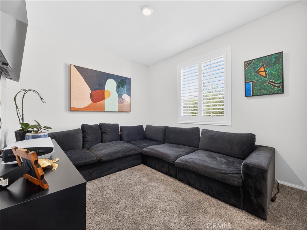 24255 Insignia Property Photo 40