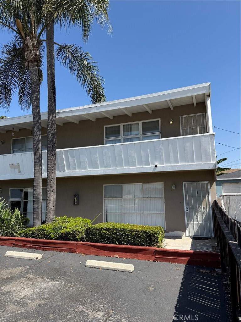 1651 E South Property Photo 3