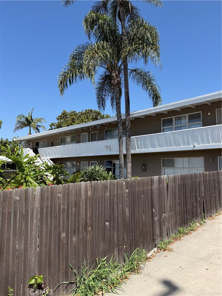 1651 E South Property Photo 5