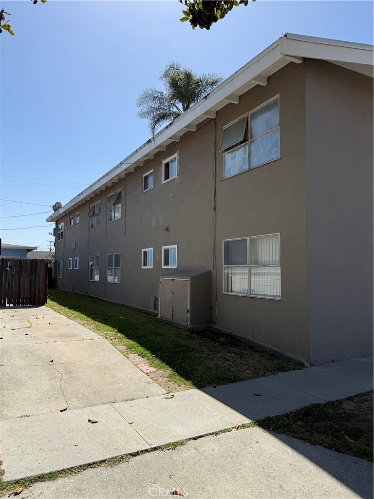 1651 E South Property Photo 6