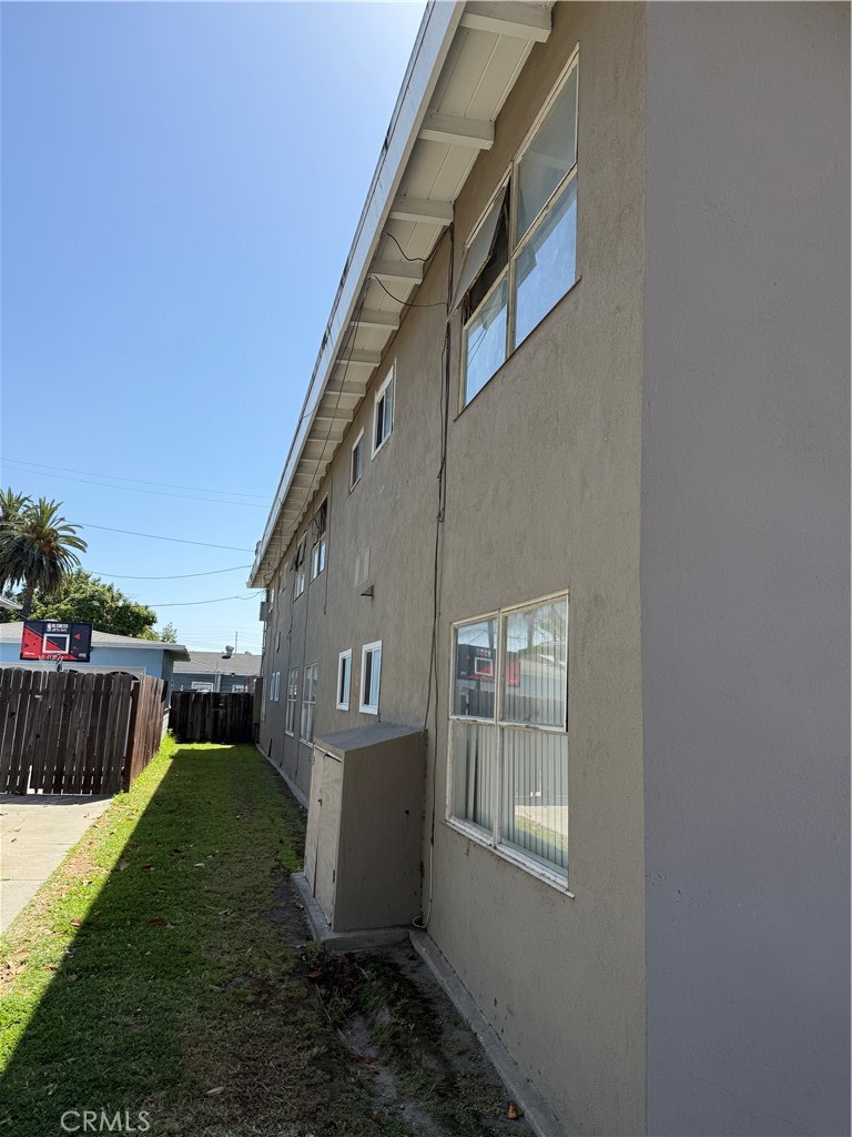 1651 E South Property Photo 7
