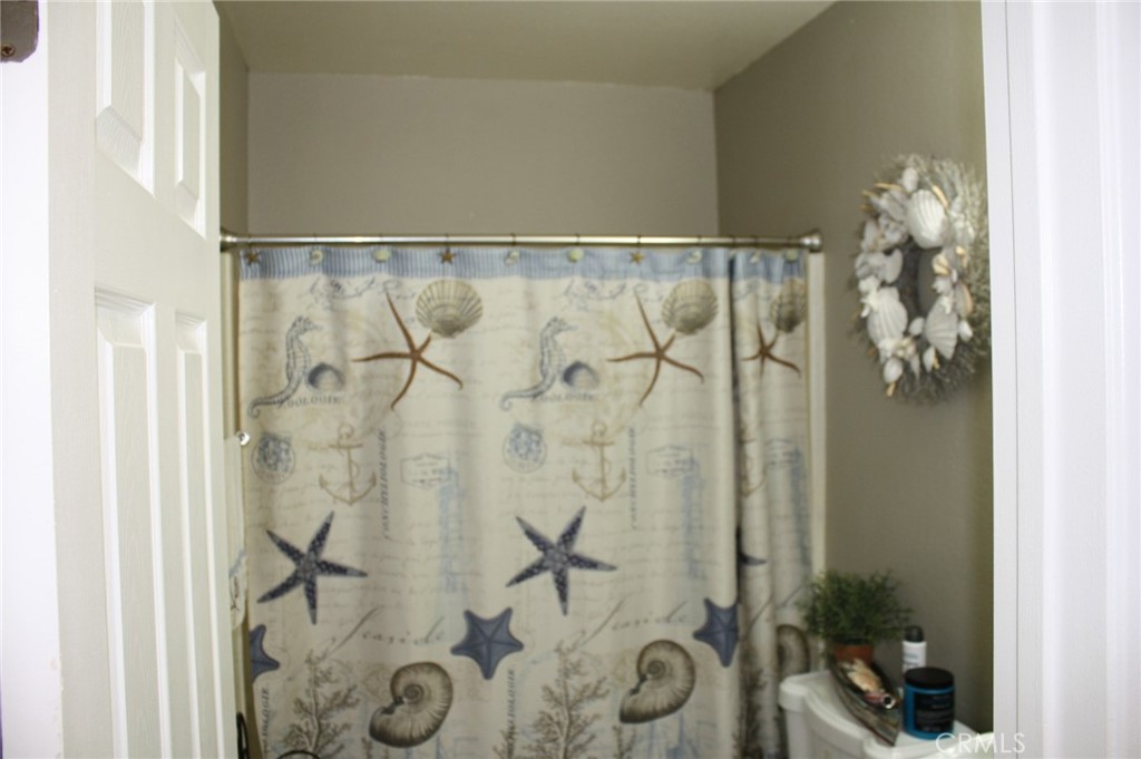 187 Mistletoe Drive Property Photo 12