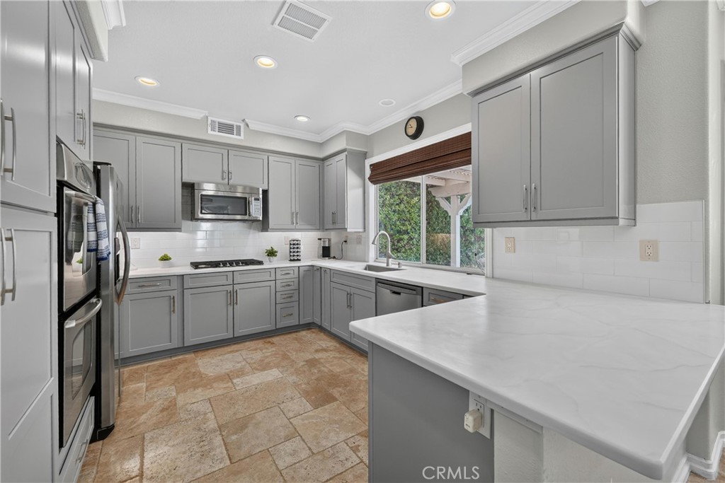 6119 Park Crest Property Photo 19