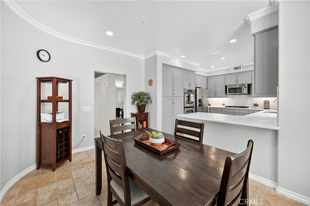6119 Park Crest Property Photo 24