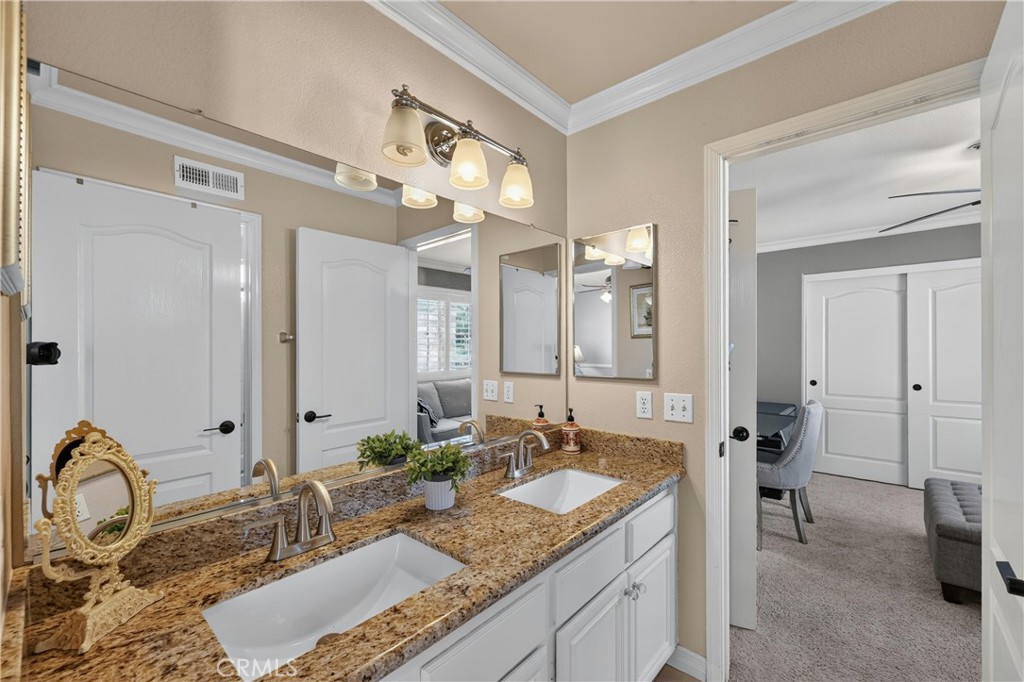 6119 Park Crest Property Photo 40