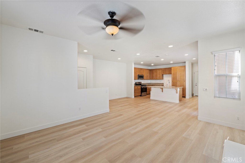 14975 S Highland Avenue 13 Property Photo 6
