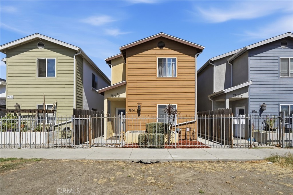 7814 S Western Property Photo