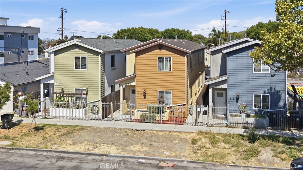 7814 S Western Property Photo 2