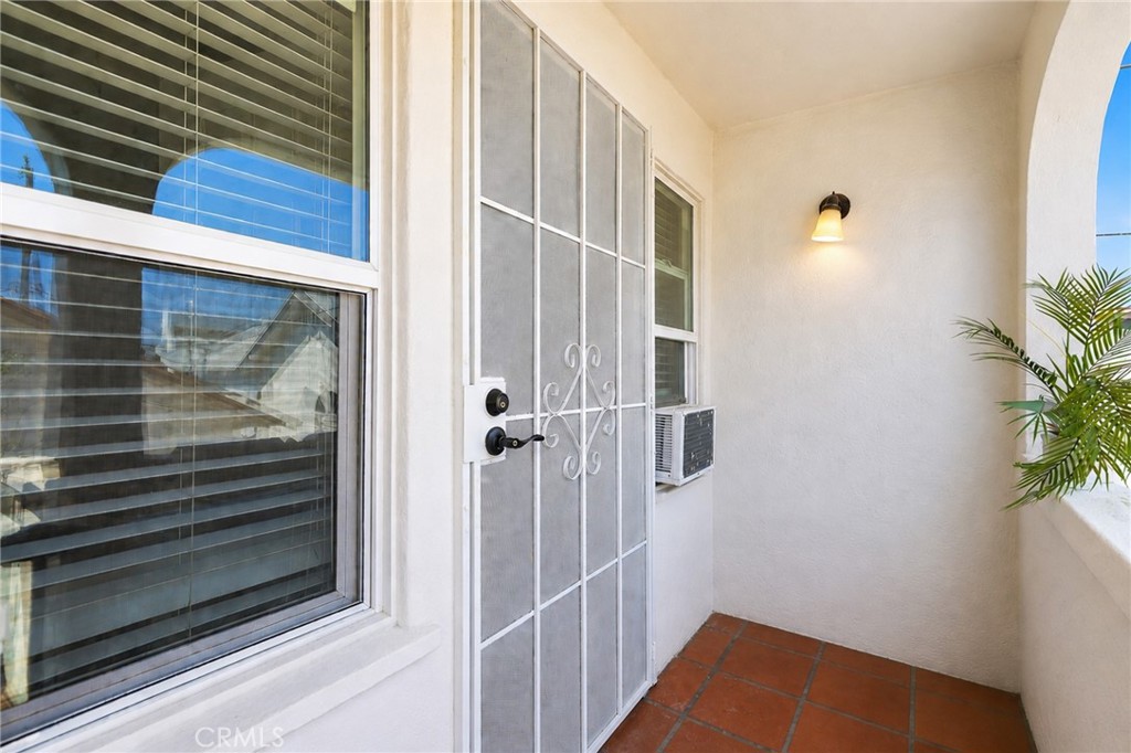 549 W 12th Street Property Photo 19