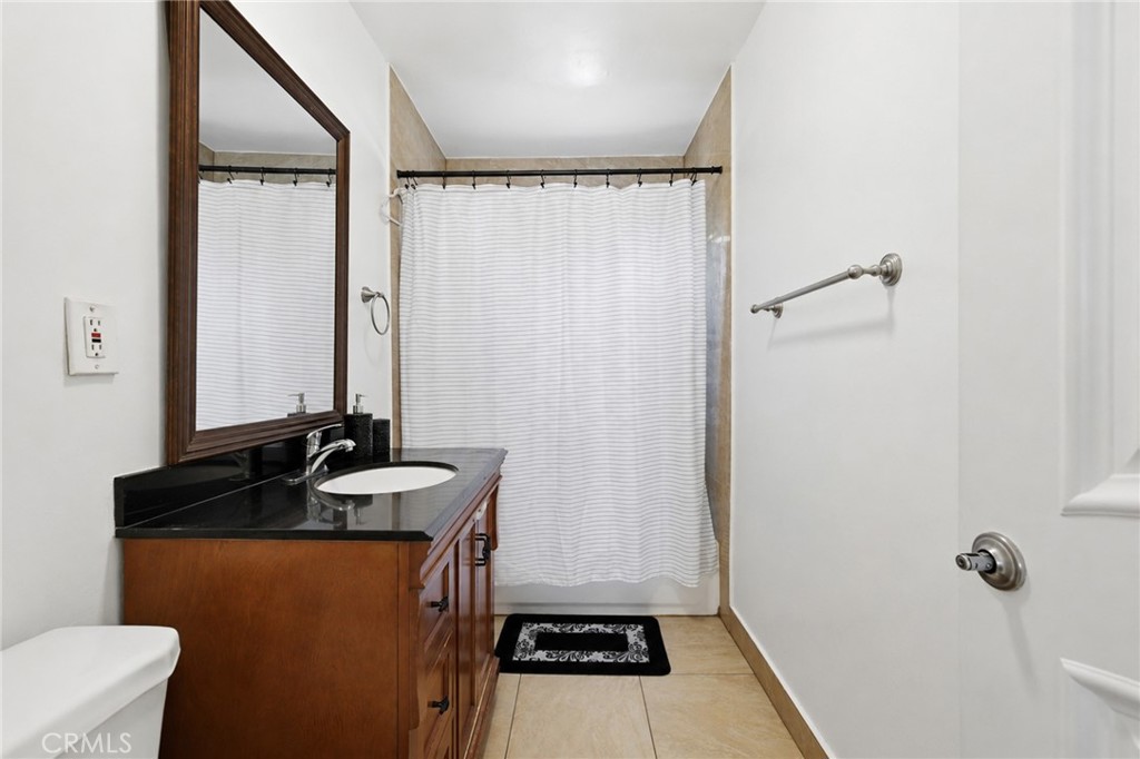 549 W 12th Street Property Photo 25