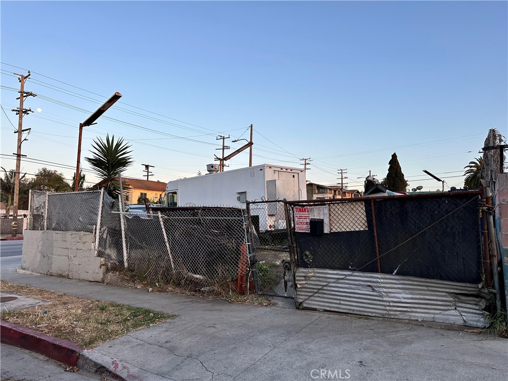 10305 S Normandie Property Photo 1
