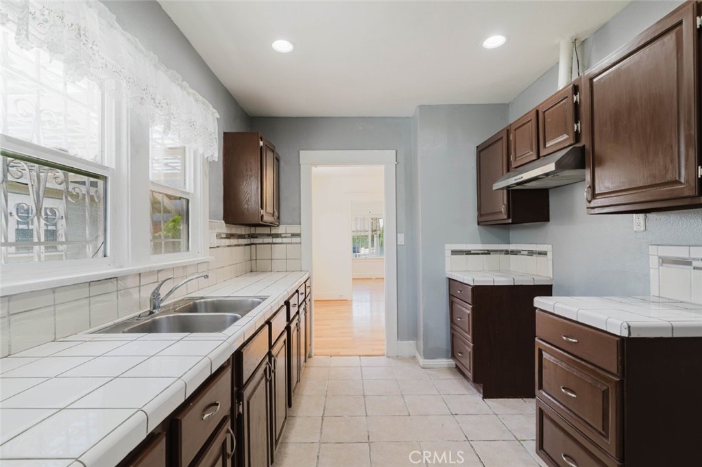 3650 7th Avenue Property Photo 11