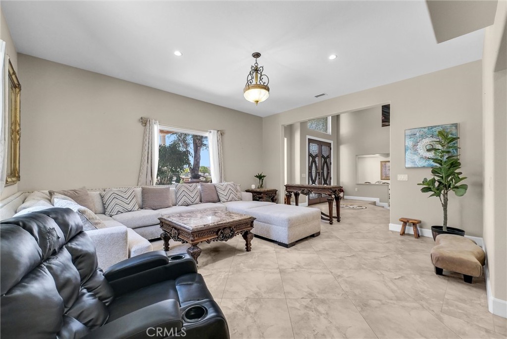 4767 Bain Street Property Photo 10
