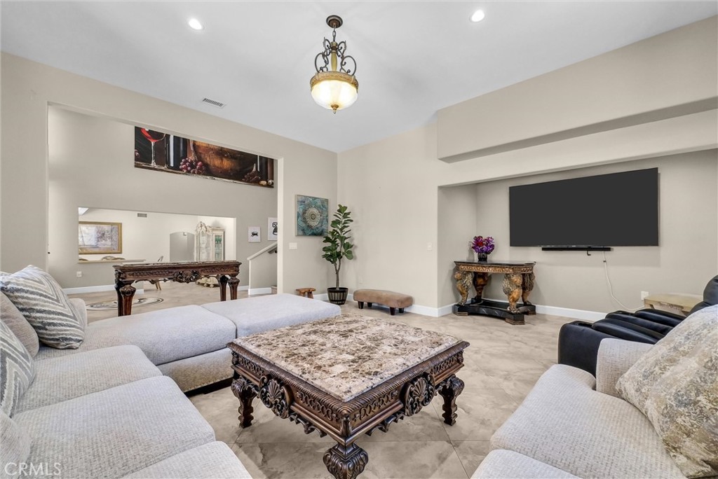 4767 Bain Street Property Photo 11