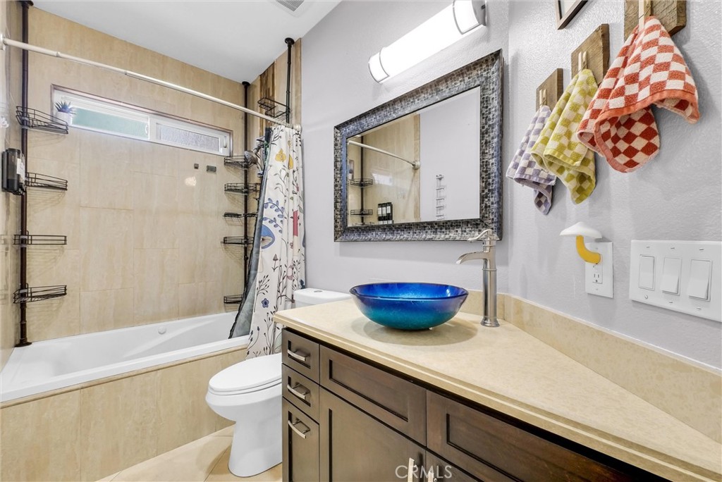 4767 Bain Street Property Photo 43