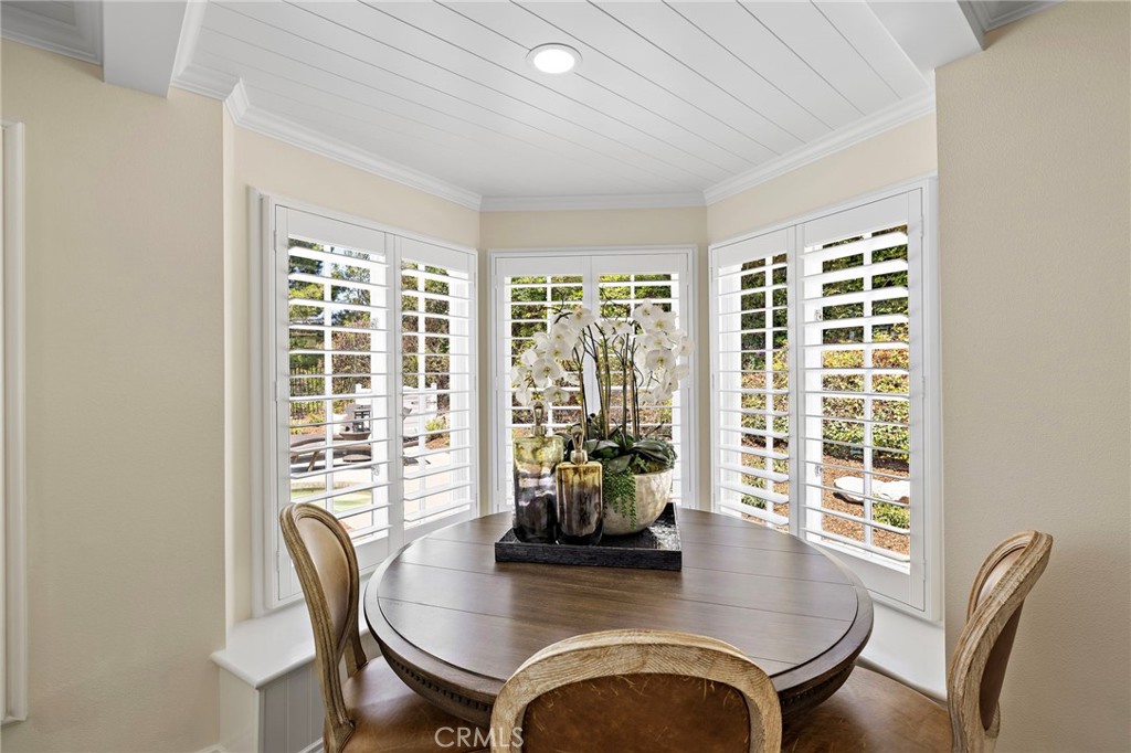 5603 E Crest De Ville Property Photo 17