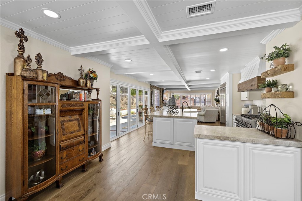 5603 E Crest De Ville Property Photo 18
