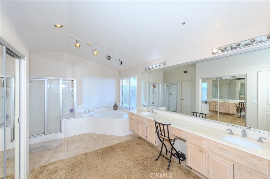 26915 Ironstone Property Photo 24