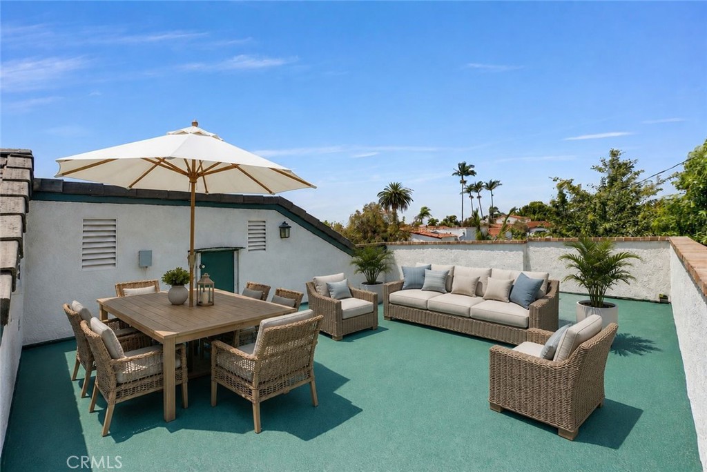236 Belmont Property Photo 33