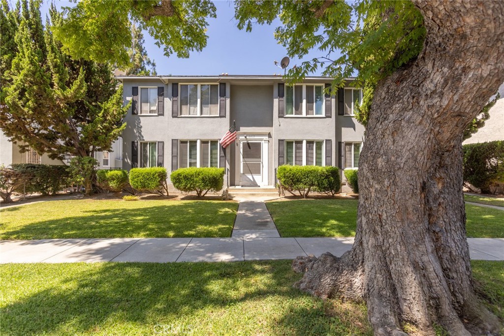 4411 Linden Avenue Property Photo 1
