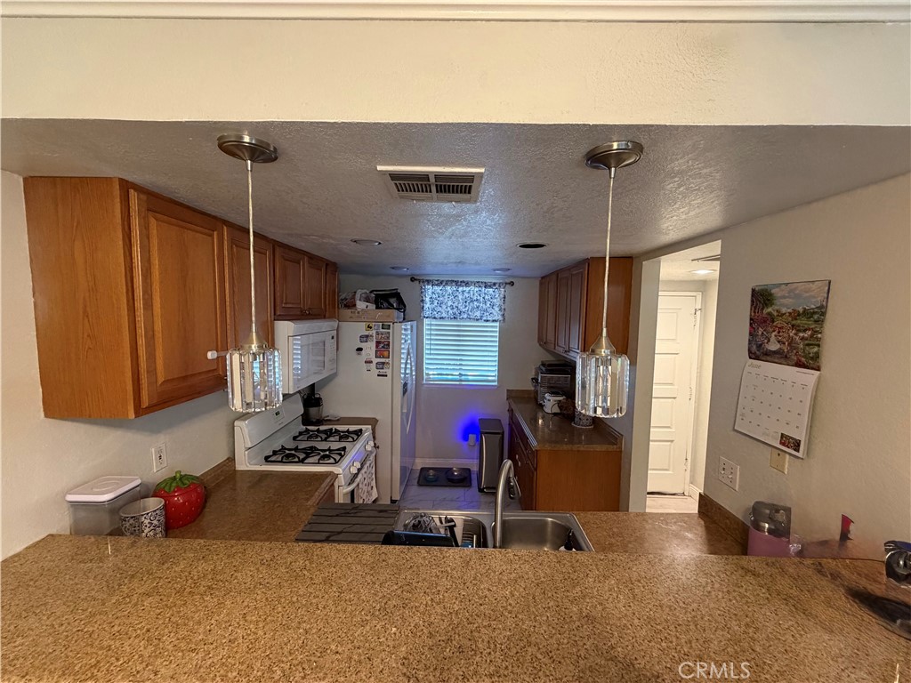 630 Sycamore Property Photo 4