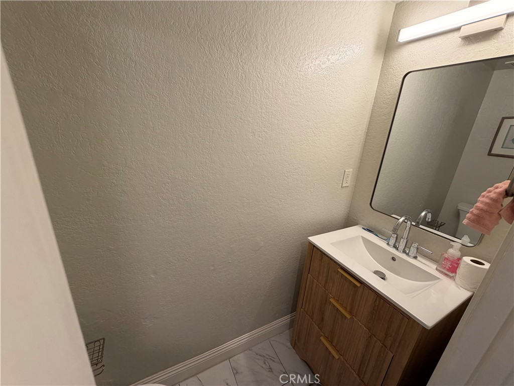 630 Sycamore Property Photo 8