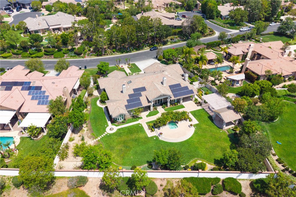 6810 Sycamore Glen Property Photo 4