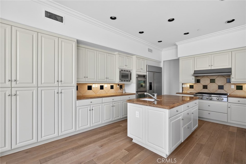 6810 Sycamore Glen Property Photo 22