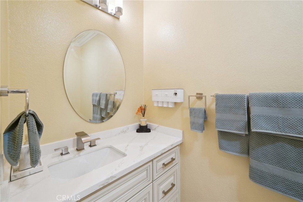 6822 Foxtail Court Property Photo 9