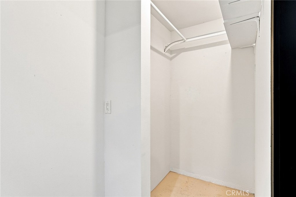 12239 Cedar Avenue Property Photo 5