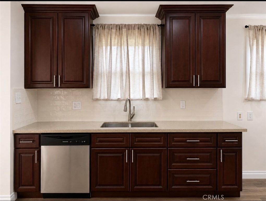 14461 Cullen Property Photo 4