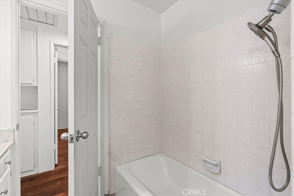 2701 Cardinal Property Photo 23