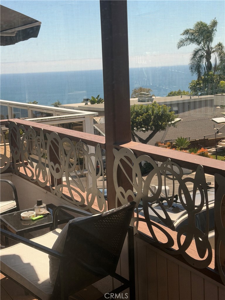 1080 Noria Property Photo 3