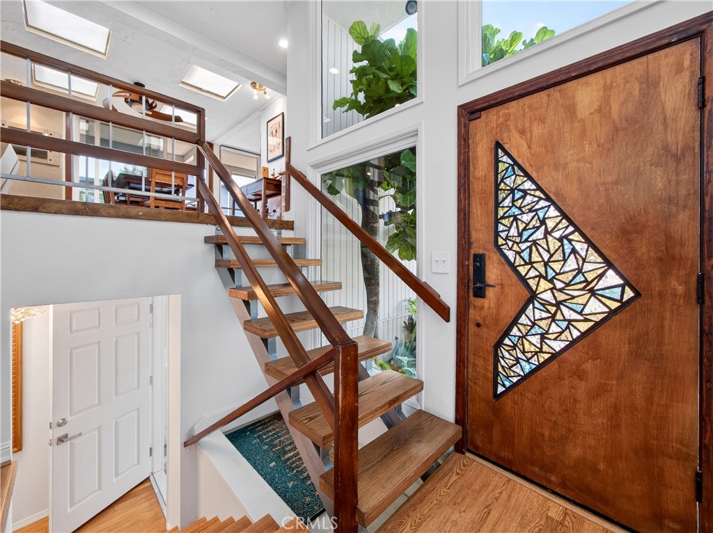1080 Noria Property Photo 4