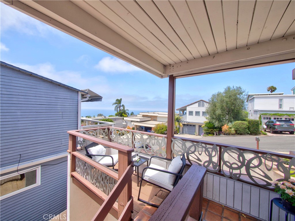 1080 Noria Property Photo 12