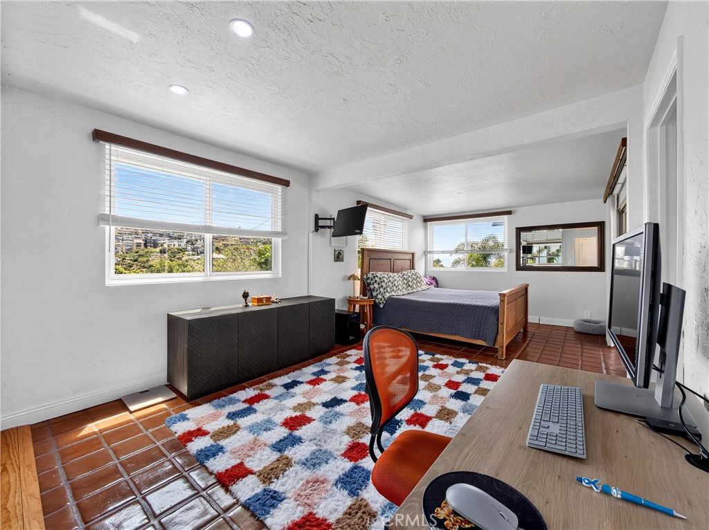 1080 Noria Property Photo 22